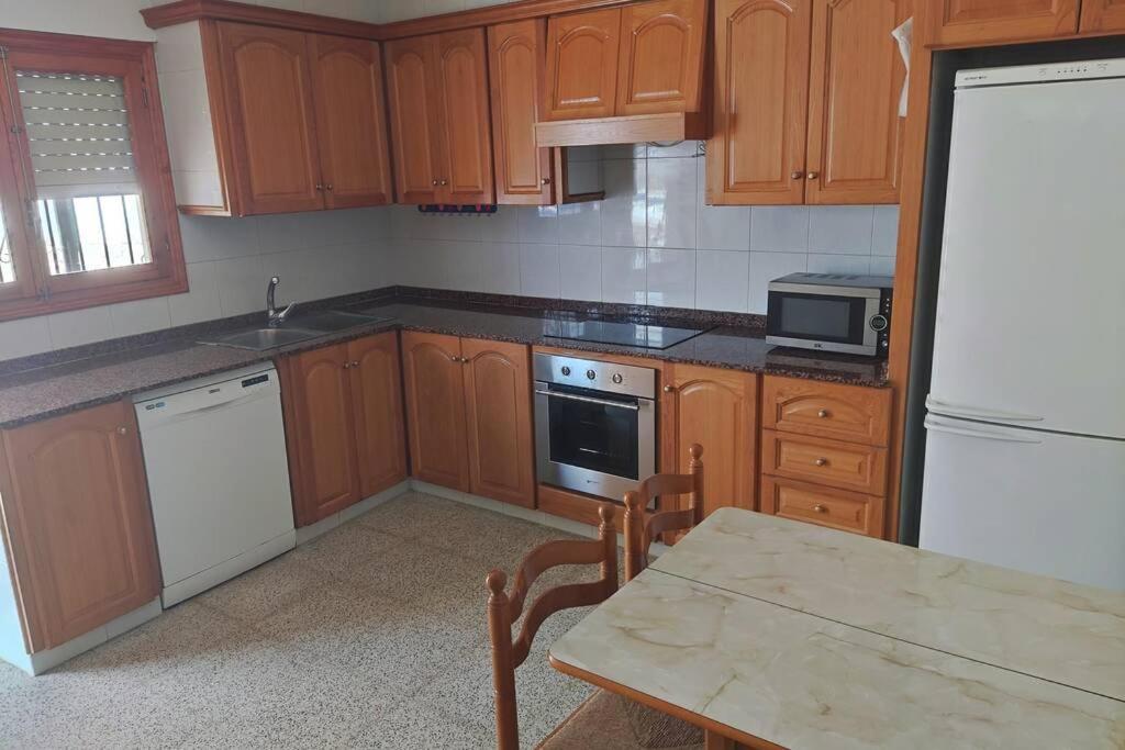 Villa Rustica Privada Con Gran Chalet Y Piscina إلتشه المظهر الخارجي الصورة